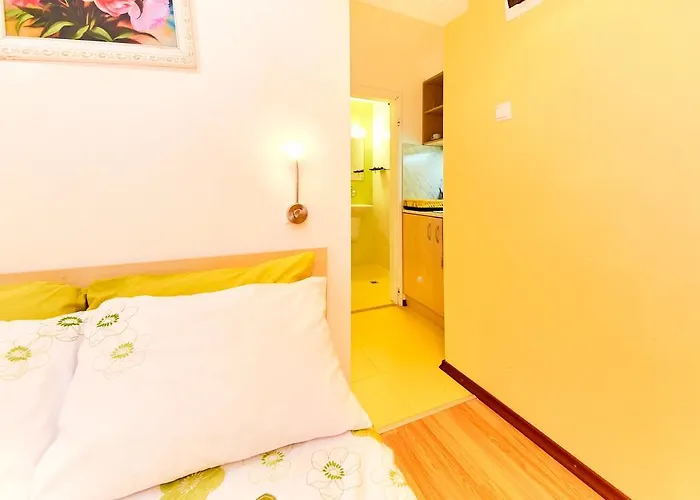 Apartment Lazur Burgas City